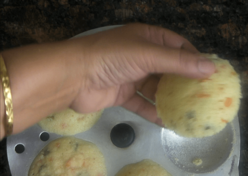 Vegetable Suji Idli Recipe with Eno | Instant Suji Idli Recipe 19 20 3 Healthically Kitchen